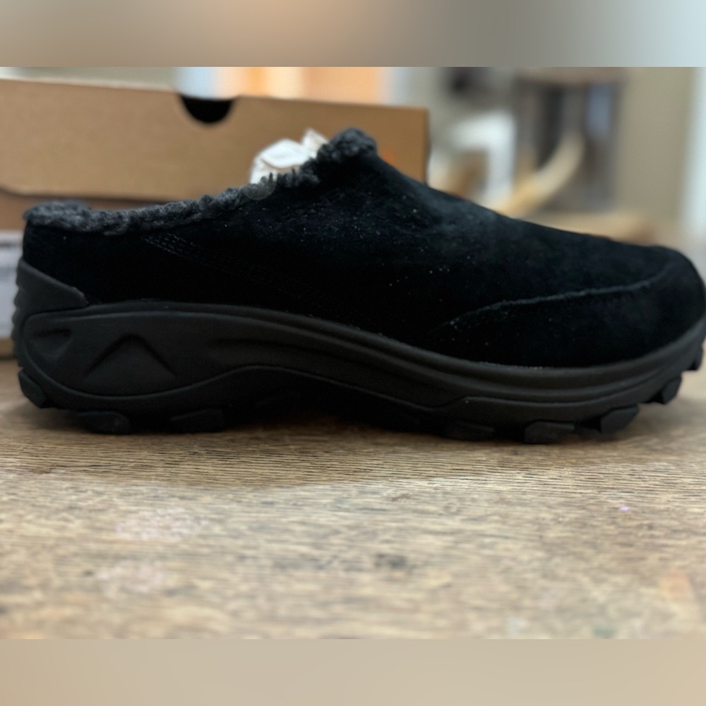 New Merrell Winter Slide